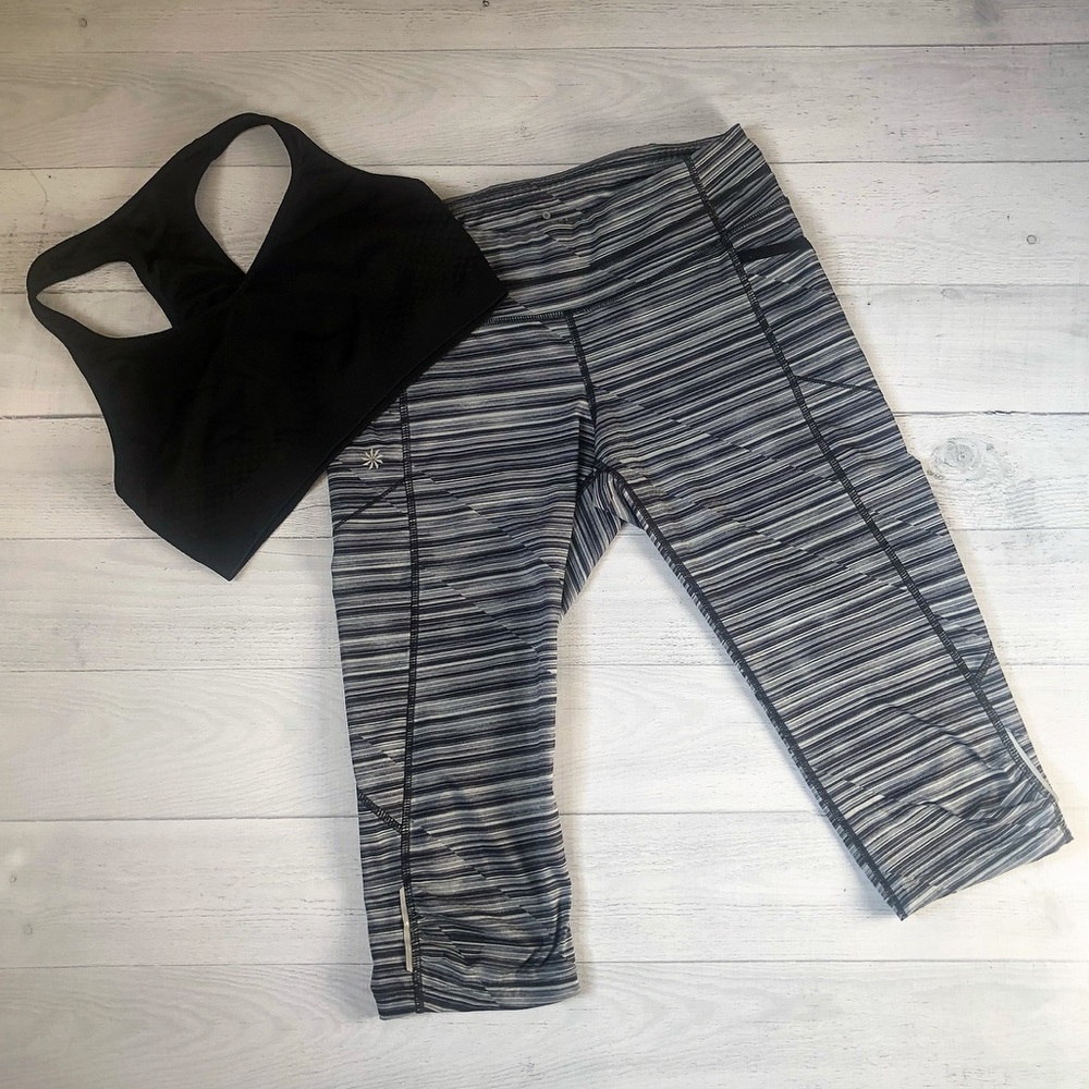 Athleta Silver Grey Stripe Leggings Pockets